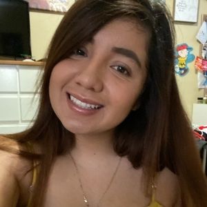 Meet your Posher, Anahi